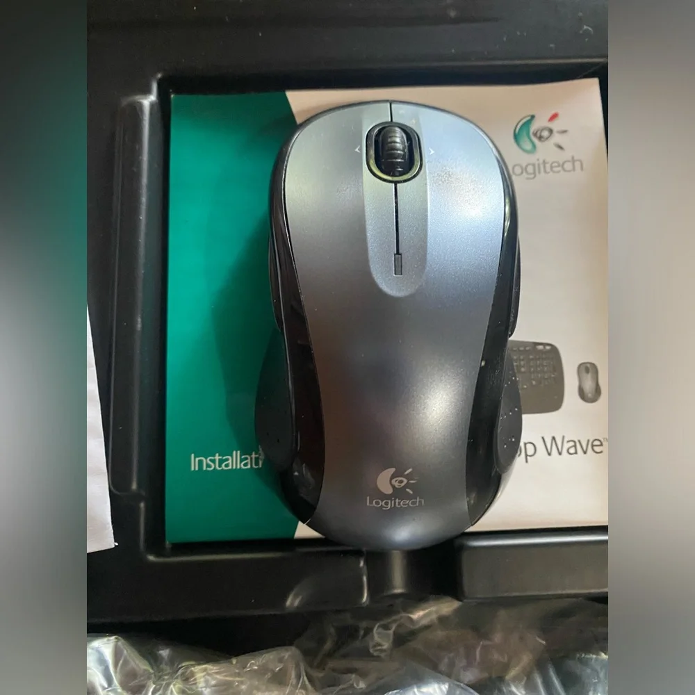 Logitech Cordless Desktop Wave Wireless Mouse & Keyboard US English (920-000264)